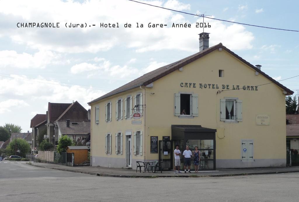 Cafe Hotel De La Gare Champagnole Dış mekan fotoğraf