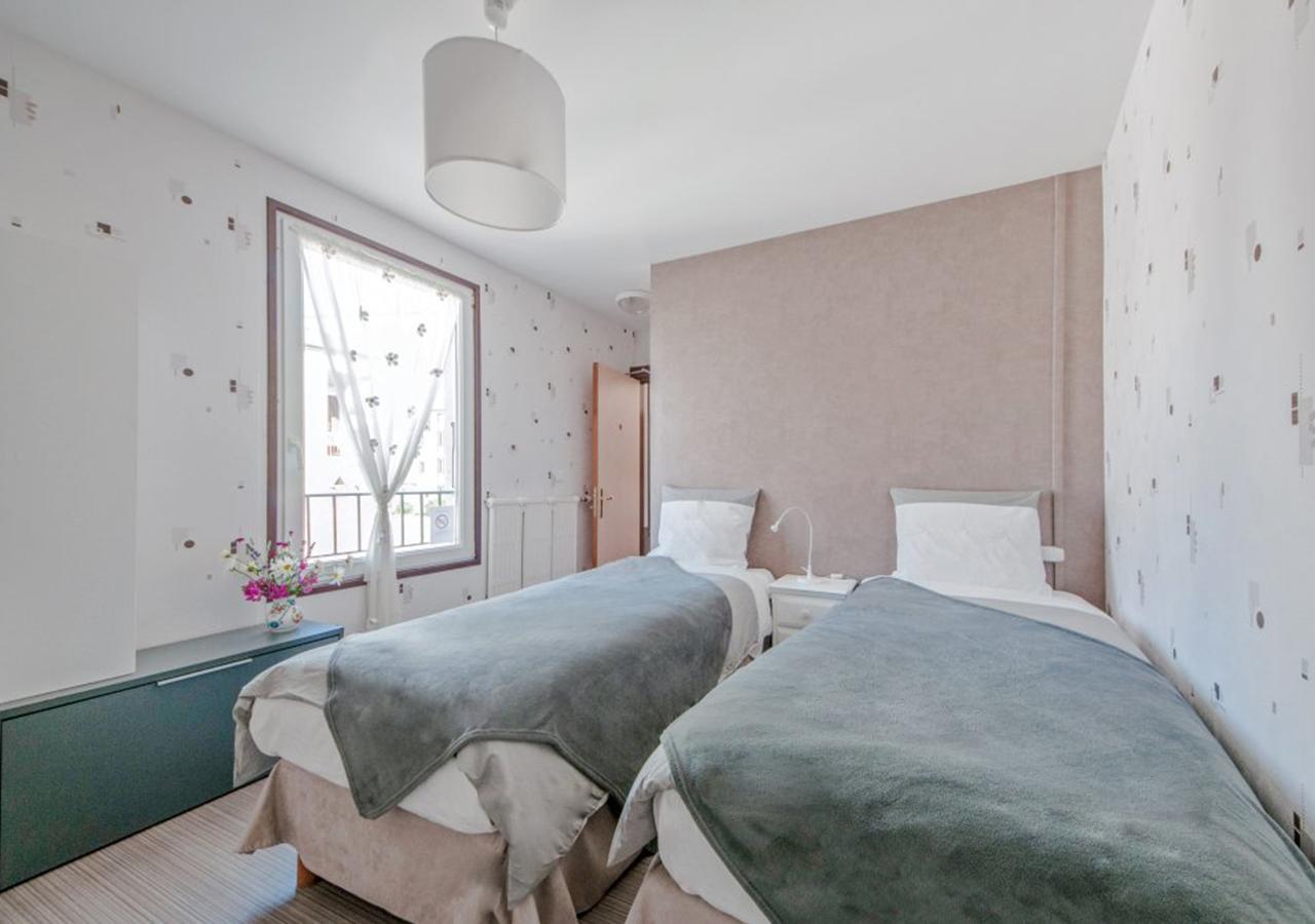Cafe Hotel De La Gare Champagnole Dış mekan fotoğraf